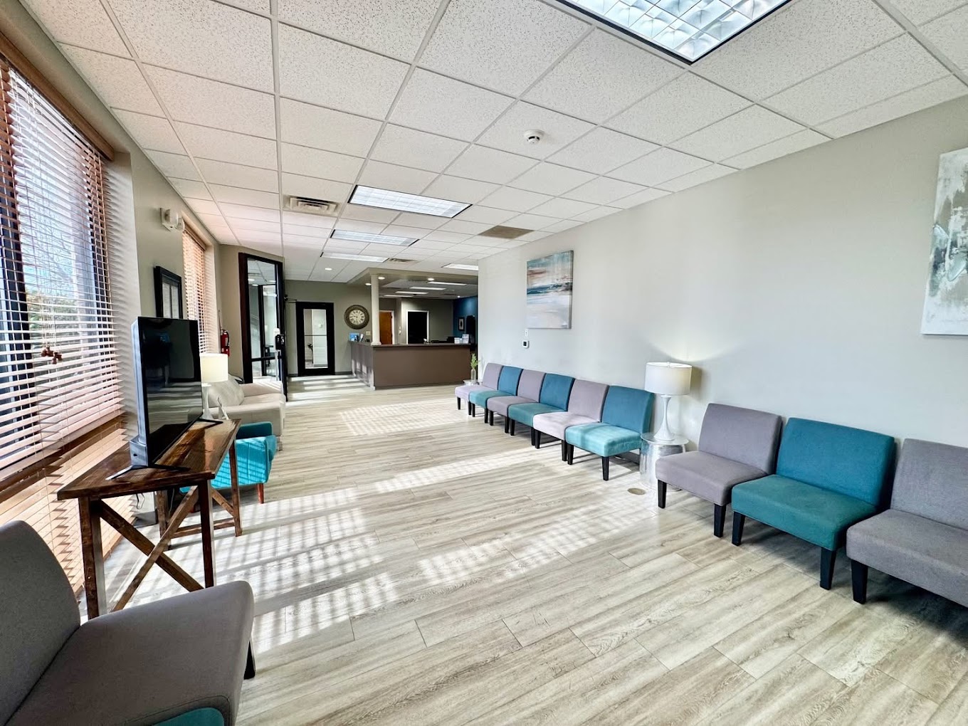 Dental-care-center-waiitng-room-north-carolina Comfortable patient waiting room at the dental care center locations across eastern north carolina