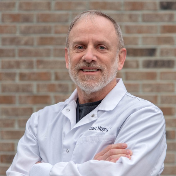 Expert dentist dr. Higgins in greenville, nc delivering advanced dental care