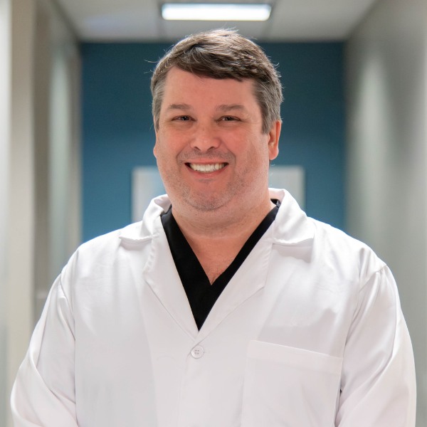 Top-rated greenville nc dentist dr. Mani providing expert dental services