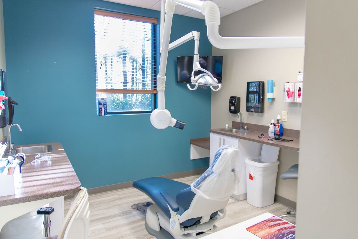 The-dental-care-center-smithfield-office-exam-room Dental exam room in smithfield nc with modern equipment for general and preventive dentistry